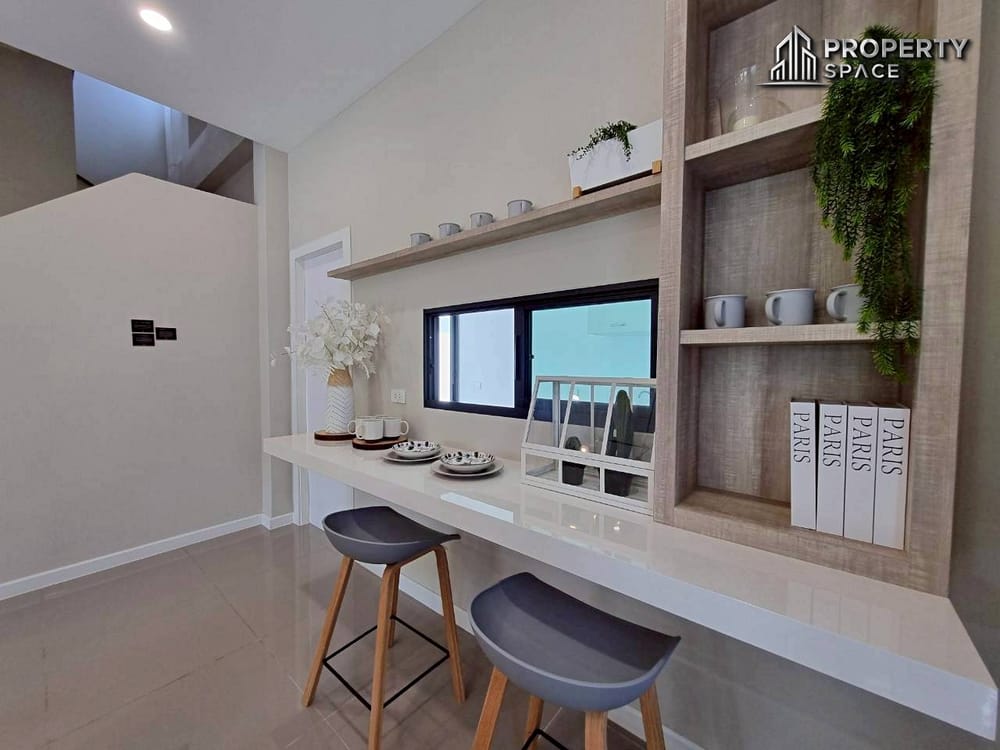 Brand New 4 Bedroom House In Secured Compound In Huay Yai Pattaya For Sale Image 8