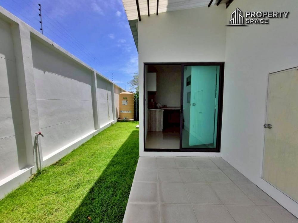 Brand New 4 Bedroom House In Secured Compound In Huay Yai Pattaya For Sale Image 21