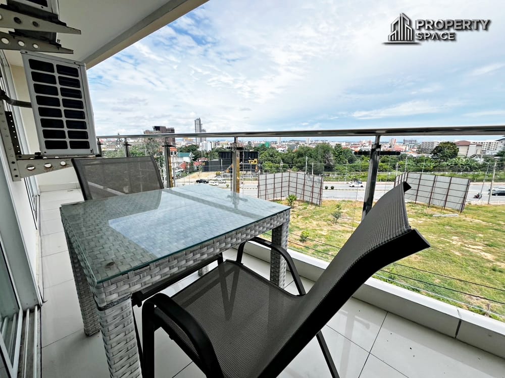 Spacious 1-Bedroom In Hyde Park Residence 2 Pratumnak Condo For Rent Image 1