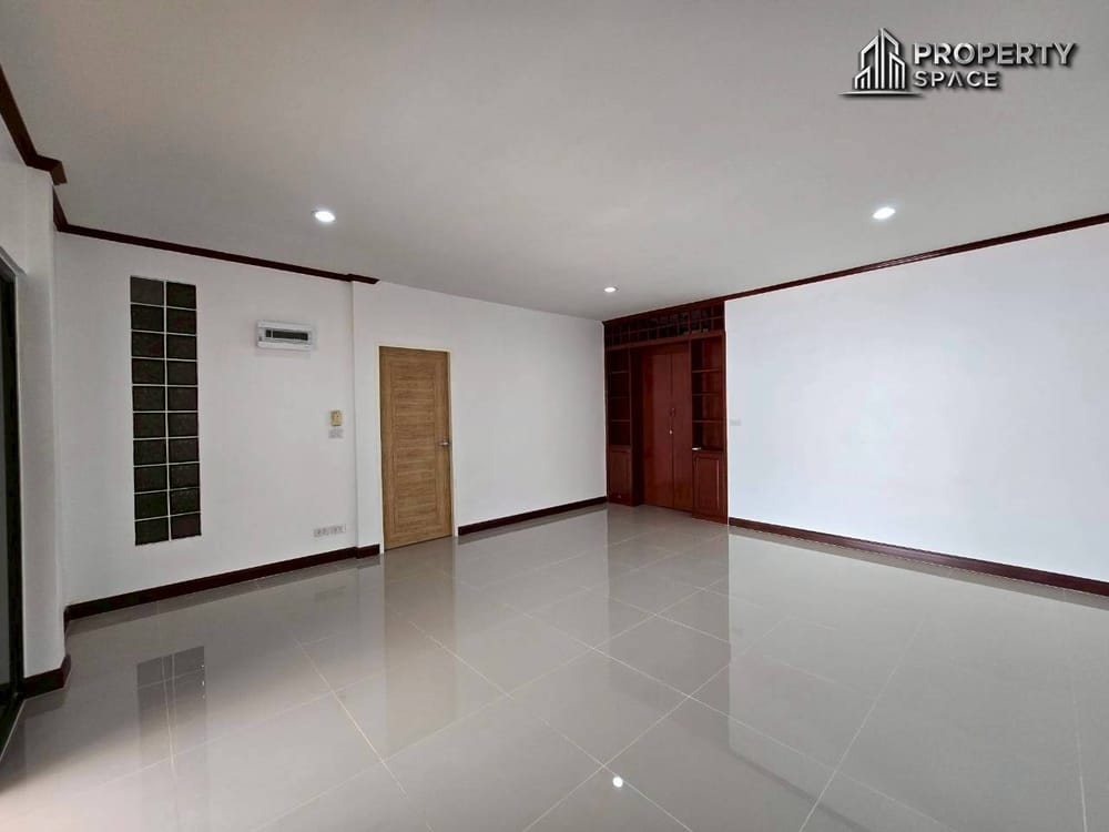 Design Your Dream Home – 3-Bedroom House with Big Backyard in East Pattaya For Sale Image 6
