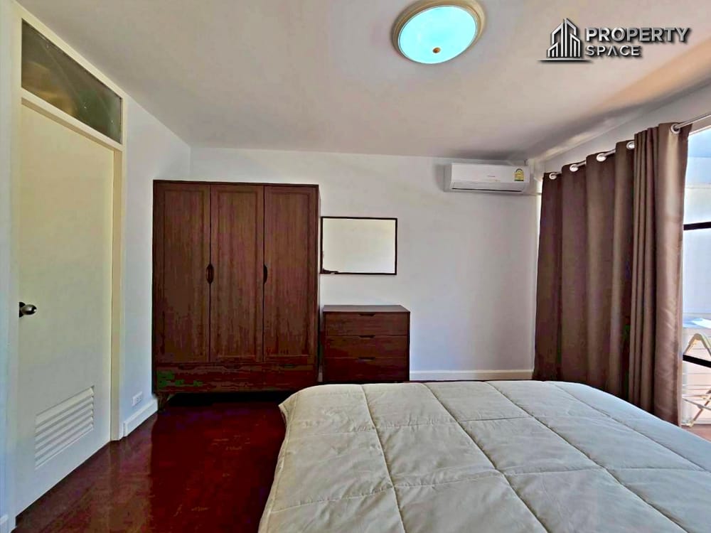 Spacious 2 Bedroom Condo Just 30 Meters From Jomtien Beach For Rent Image 12