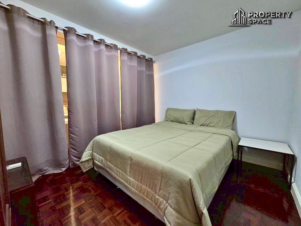 Spacious 2 Bedroom Condo Just 30 Meters From Jomtien Beach For Rent Image 19