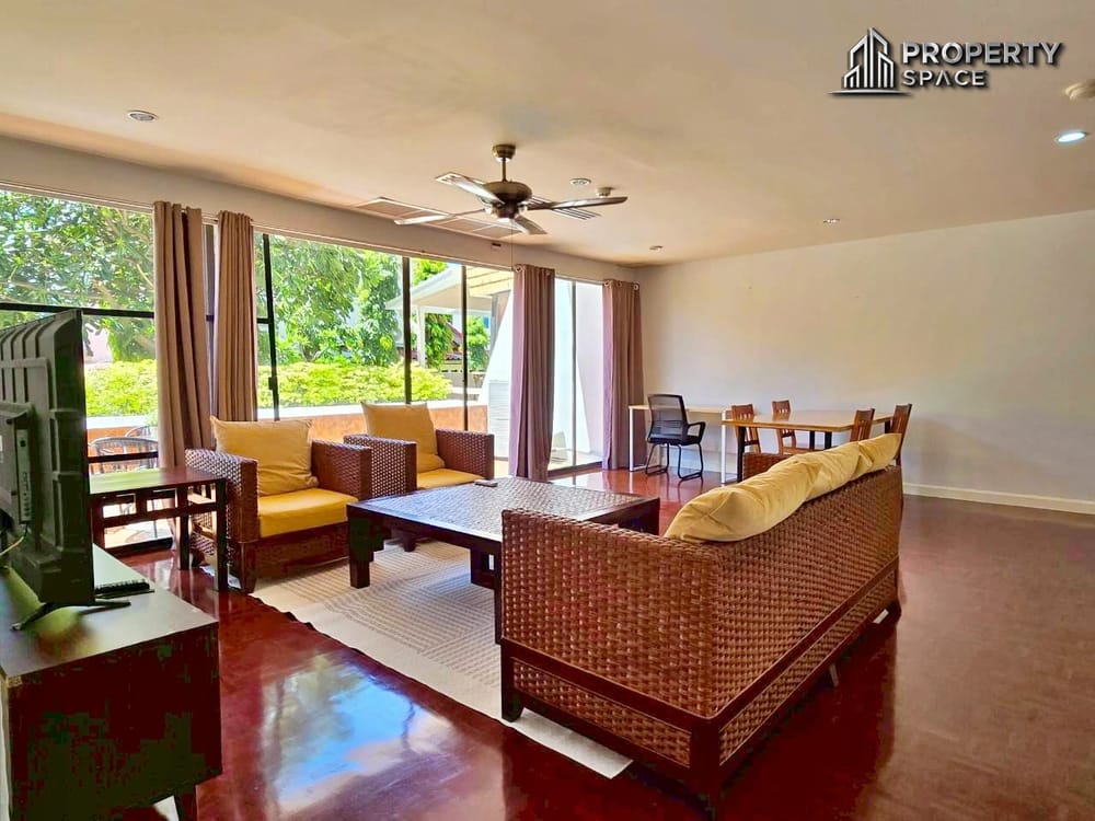 Spacious 2 Bedroom Condo Just 30 Meters From Jomtien Beach For Rent Image 3