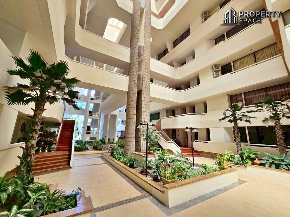 Spacious 2 Bedroom Condo Just 30 Meters From Jomtien Beach For Rent Image 24