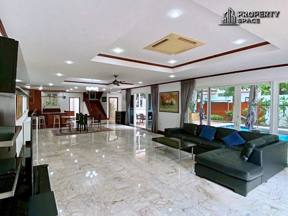 Luxury Spacious 4 Bedroom Pool Villa In Na Jomtien Pattaya For Rent Image 9