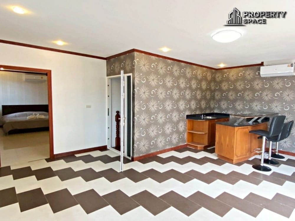 Luxury Spacious 4 Bedroom Pool Villa In Na Jomtien Pattaya For Rent Image 13