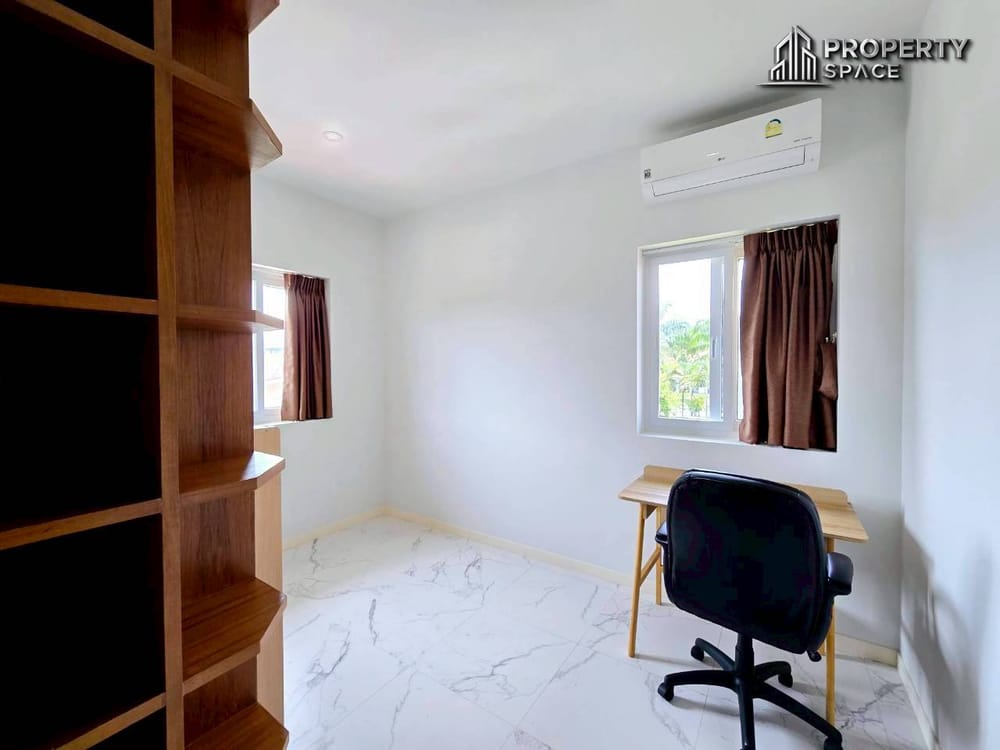 Pet-Friendly 2-Bedroom Pool Villa in East Pattaya For Rent Image 16