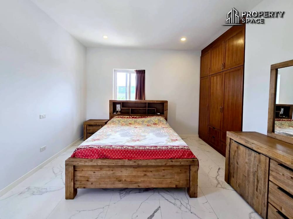 Pet-Friendly 2-Bedroom Pool Villa in East Pattaya For Rent Image 18