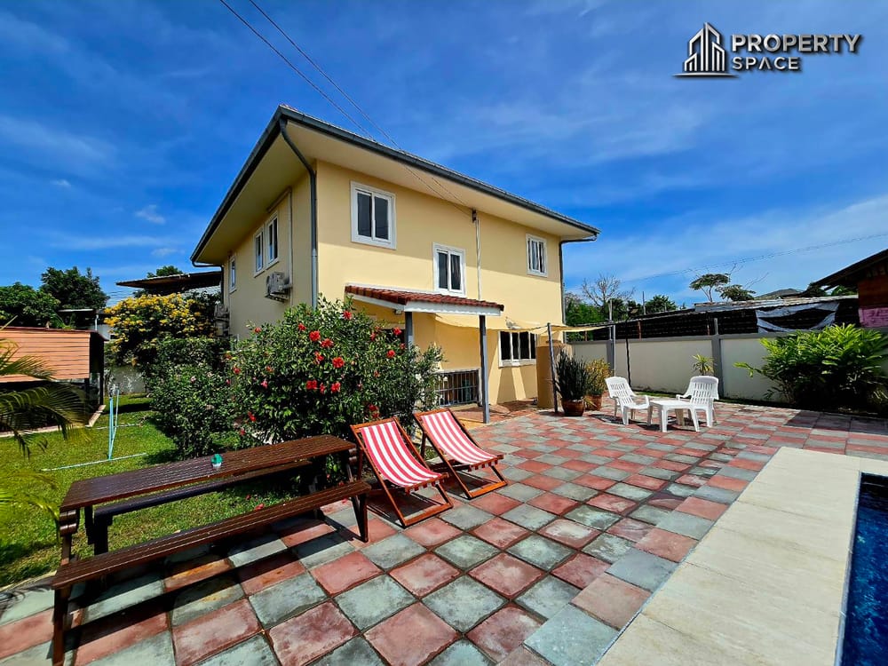 Pet-Friendly 2-Bedroom Pool Villa in East Pattaya For Rent Image 1