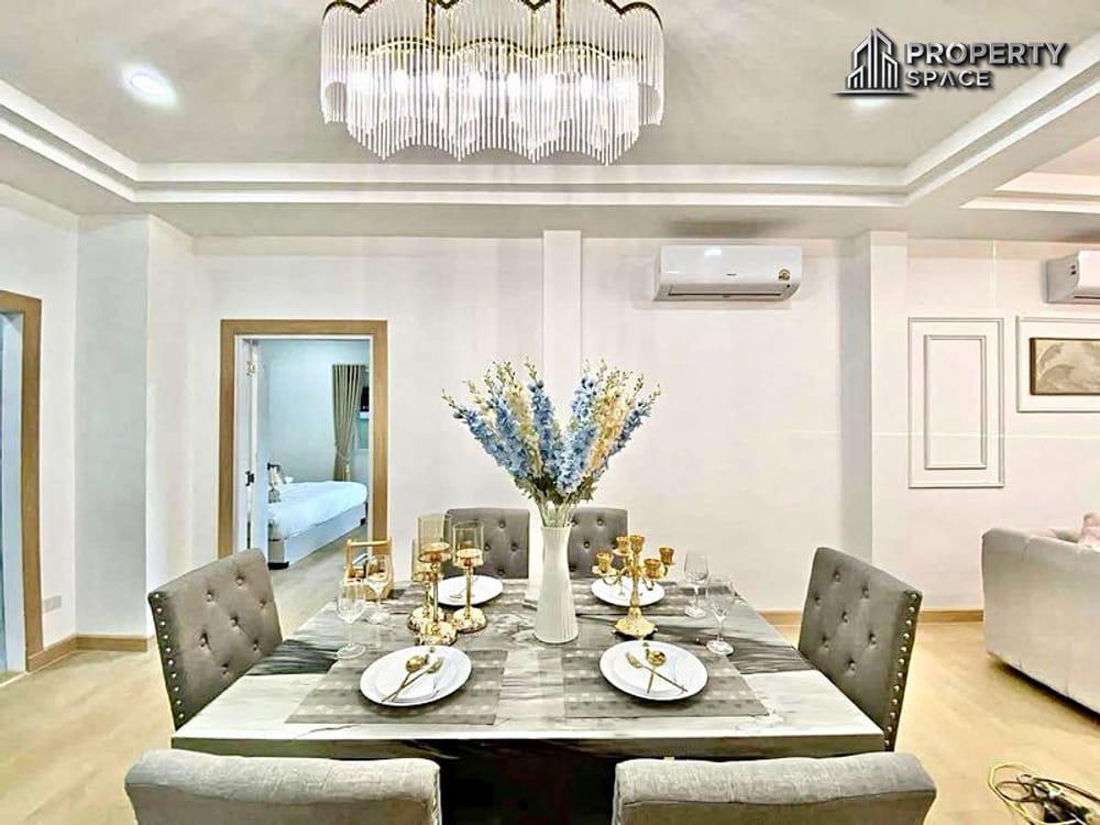Modern 4-Bedroom Detached House in Sirin Village East Pattaya For Sale Image 8