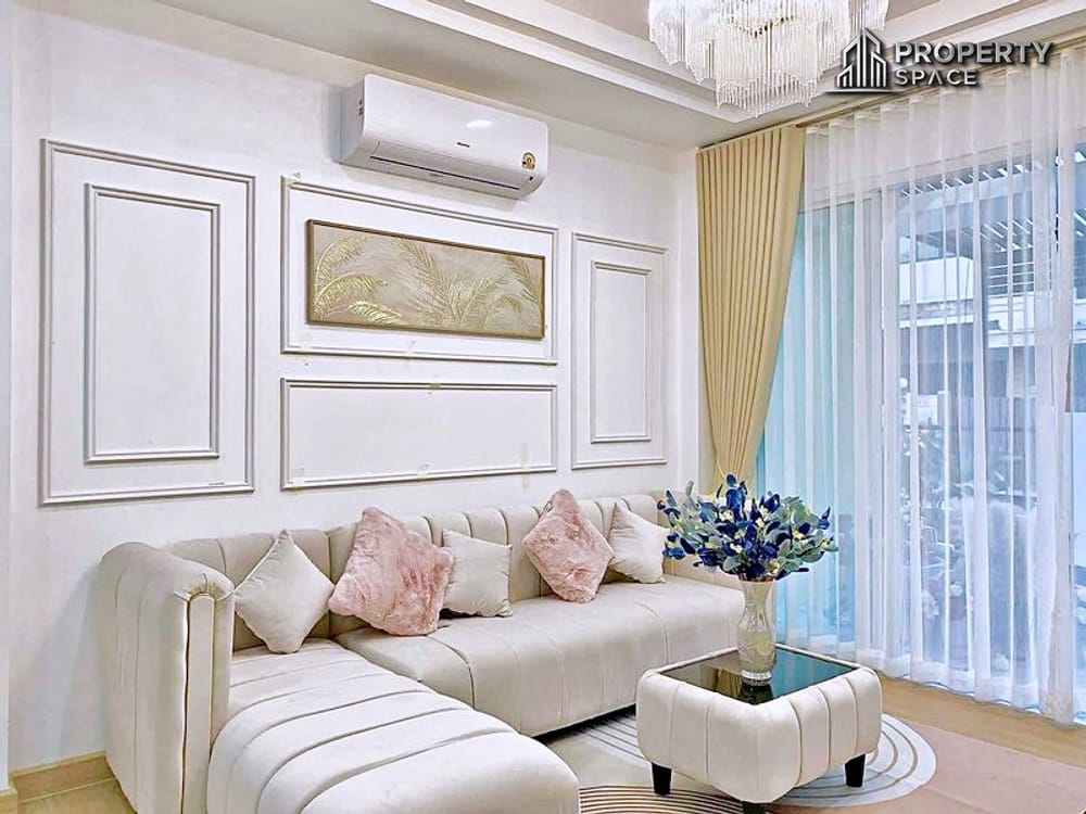 Modern 4-Bedroom Detached House in Sirin Village East Pattaya For Sale Image 6
