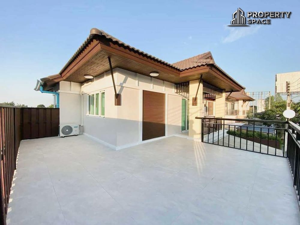 Modern 4-Bedroom Detached House in Sirin Village East Pattaya For Sale Image 15