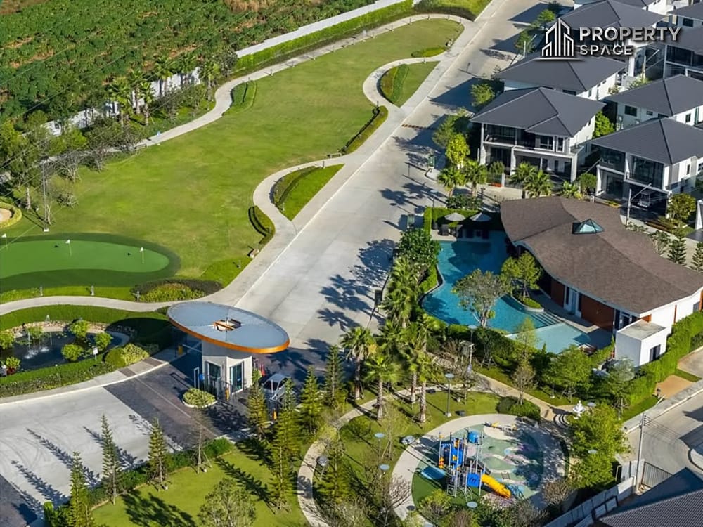 Brand New 4 Bedroom Detached House In Supalai Parkville Pattaya For Sale Image 24