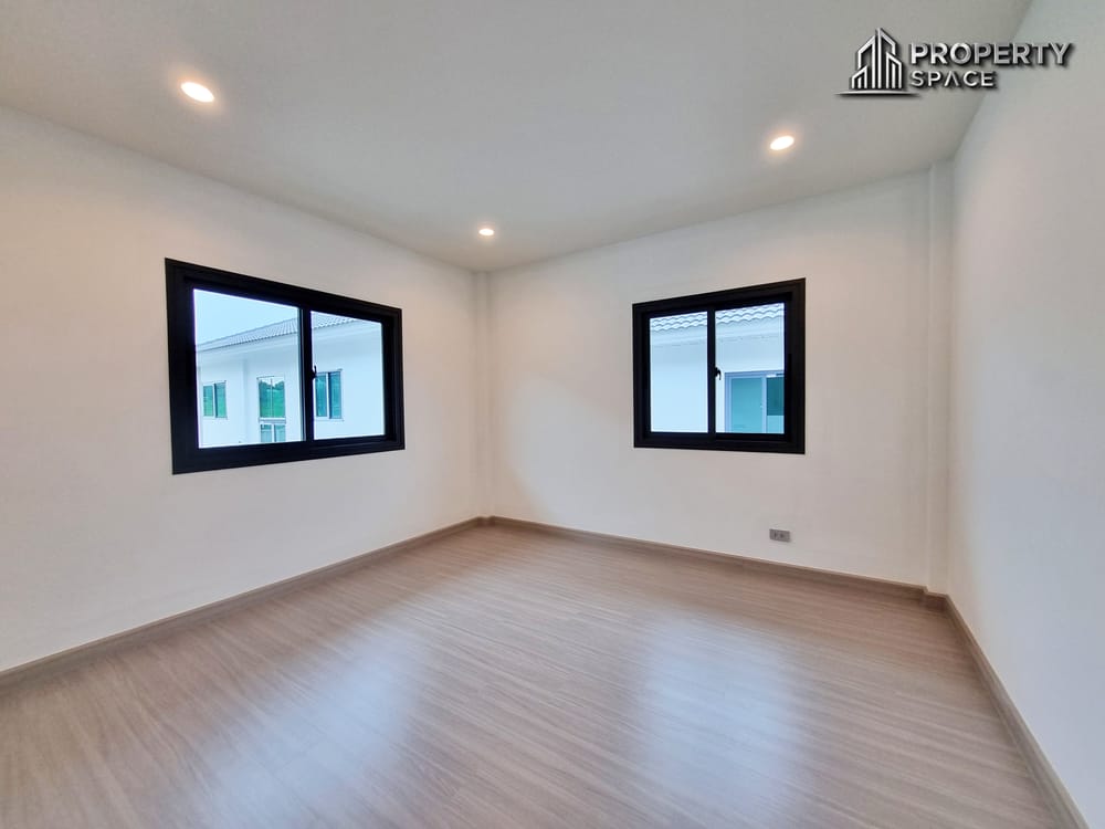 Brand New 4 Bedroom Detached House In Supalai Parkville Pattaya For Sale Image 19