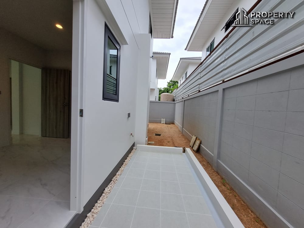 Brand New 4 Bedroom Detached House In Supalai Parkville Pattaya For Sale Image 22
