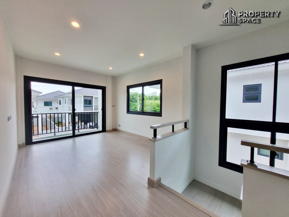 Brand New 4 Bedroom Detached House In Supalai Parkville Pattaya For Sale Image 13