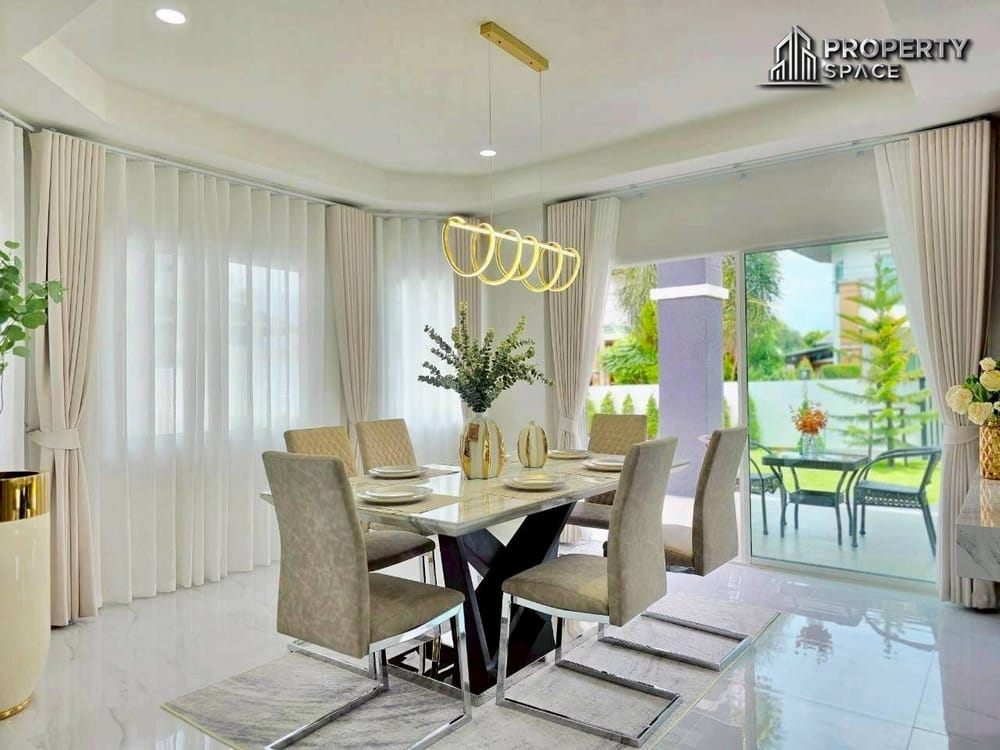 Luxurious 4-Bedroom Pool Villa With Stylish Interiors In East Pattaya For Sale Image 10