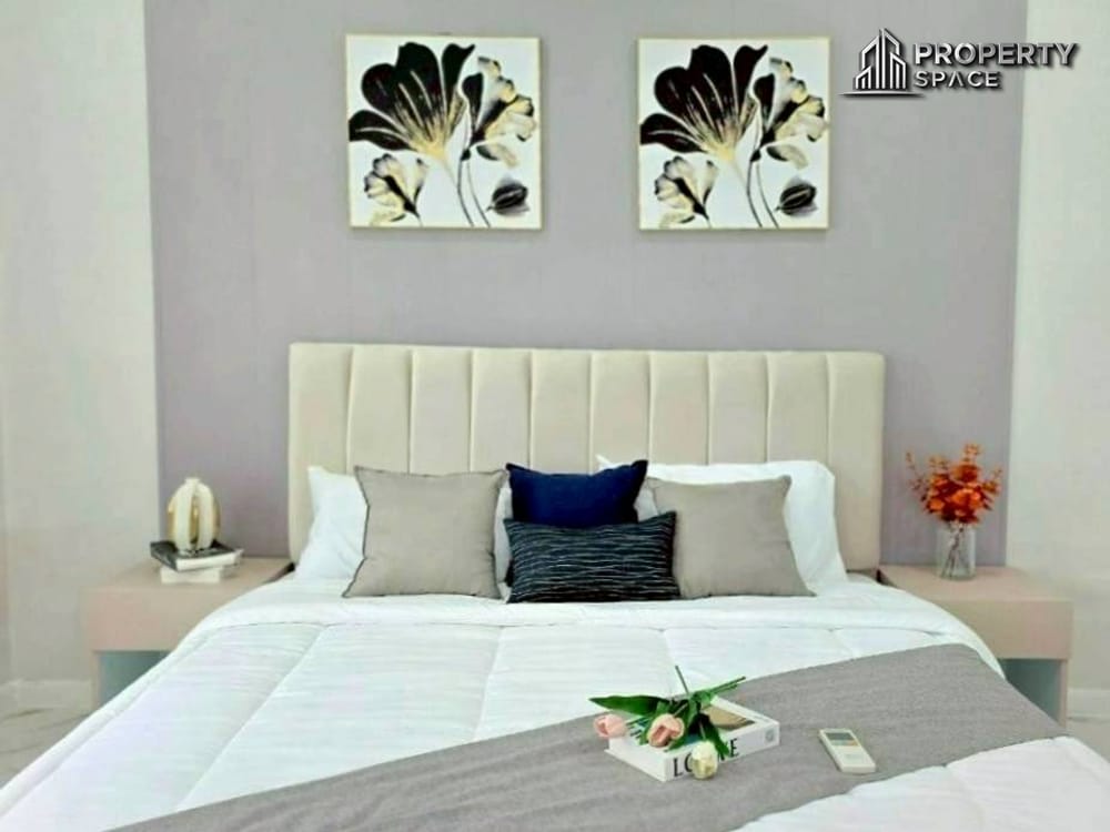 Luxurious 4-Bedroom Pool Villa With Stylish Interiors In East Pattaya For Sale Image 13