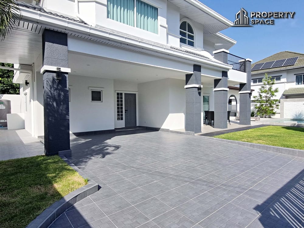 Hot Deal! Luxurious 4-Bedroom Pool Villa With Stylish Interiors In East Pattaya For Sale Image 6