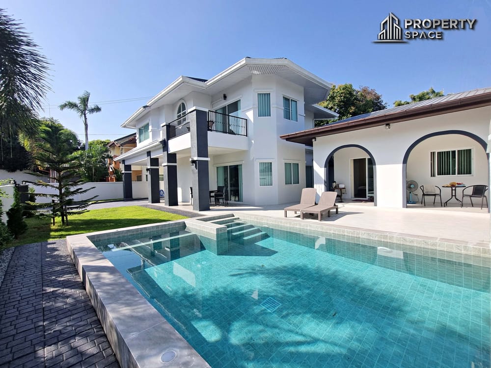 Hot Deal! Luxurious 4-Bedroom Pool Villa With Stylish Interiors In East Pattaya For Sale Image 3
