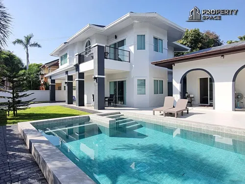 hot-deal-luxurious-4-bedroom-pool-villa-with-stylish-interiors-in-east-pattaya-for-sale-ps1856