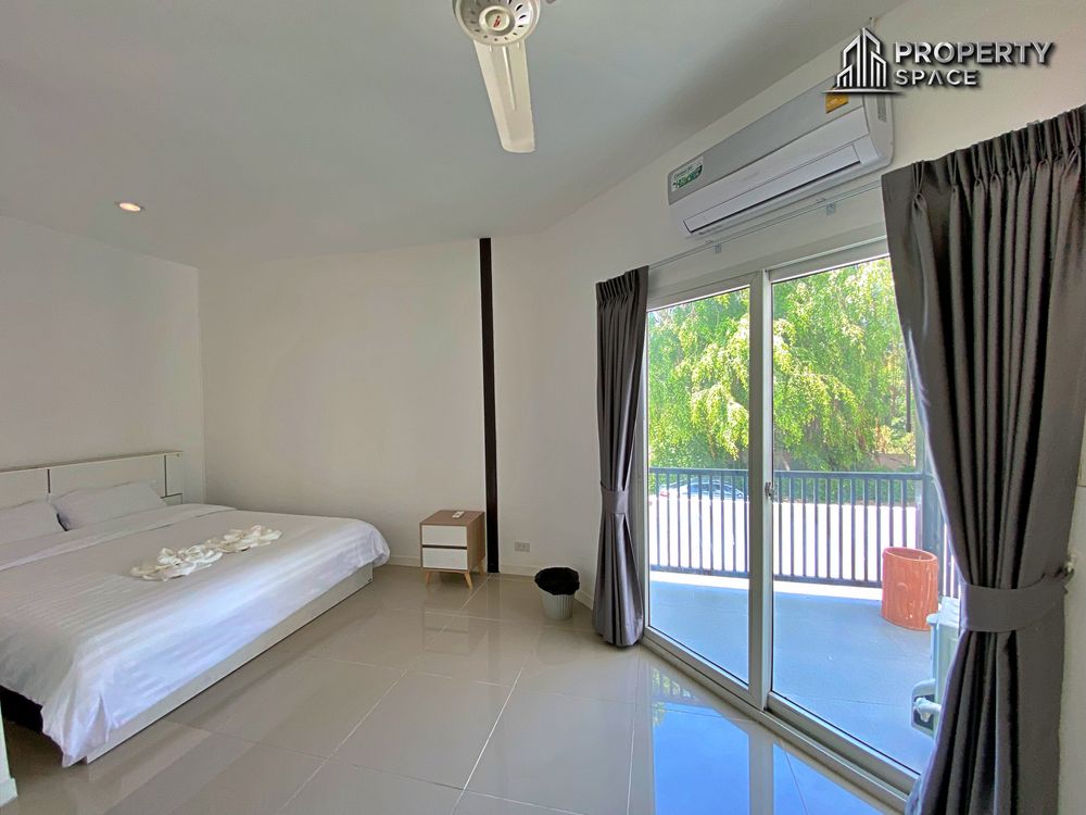 5 Bedroom Pool Villa In East Pattaya For Sale And Rent Image 25