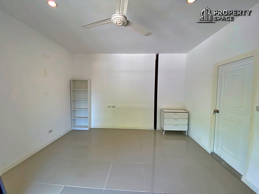 5 Bedroom Pool Villa In East Pattaya For Sale And Rent Image 26