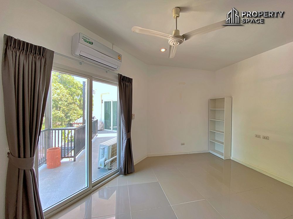 5 Bedroom Pool Villa In East Pattaya For Sale And Rent Image 27