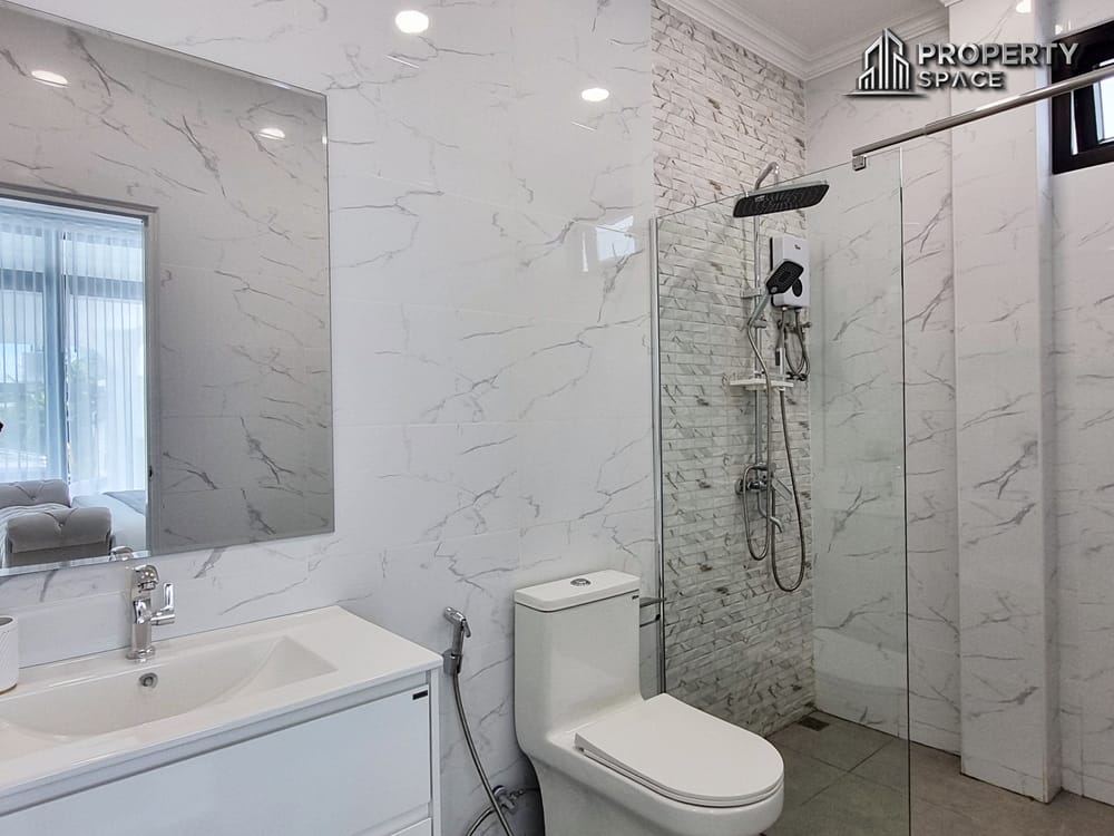 Brand New Modern Luxury 4 Bedroom Pool Villa In Huay Yai Pattaya For Sale Image 27