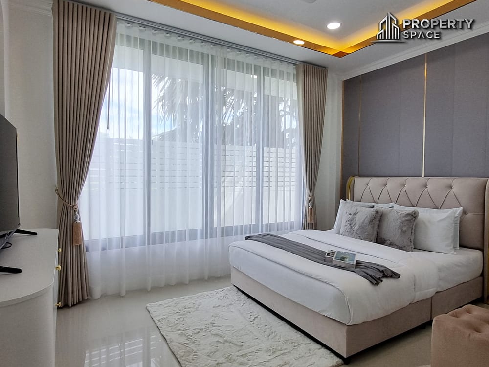 Brand New Modern Luxury 4 Bedroom Pool Villa In Huay Yai Pattaya For Sale Image 28
