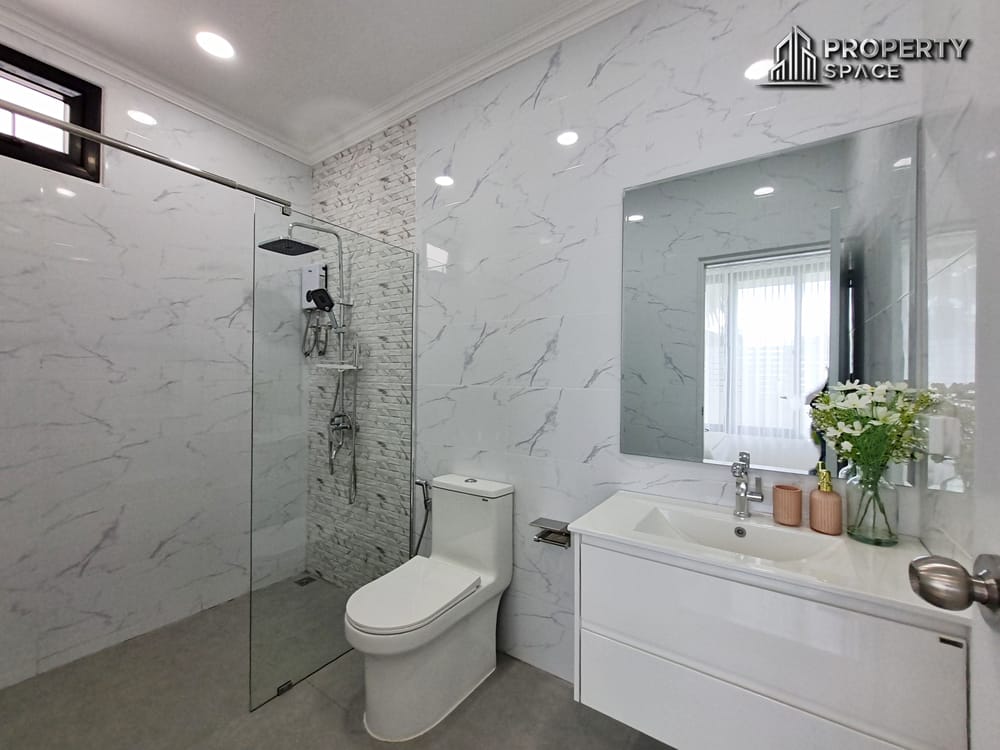 Brand New Modern Luxury 4 Bedroom Pool Villa In Huay Yai Pattaya For Sale Image 30