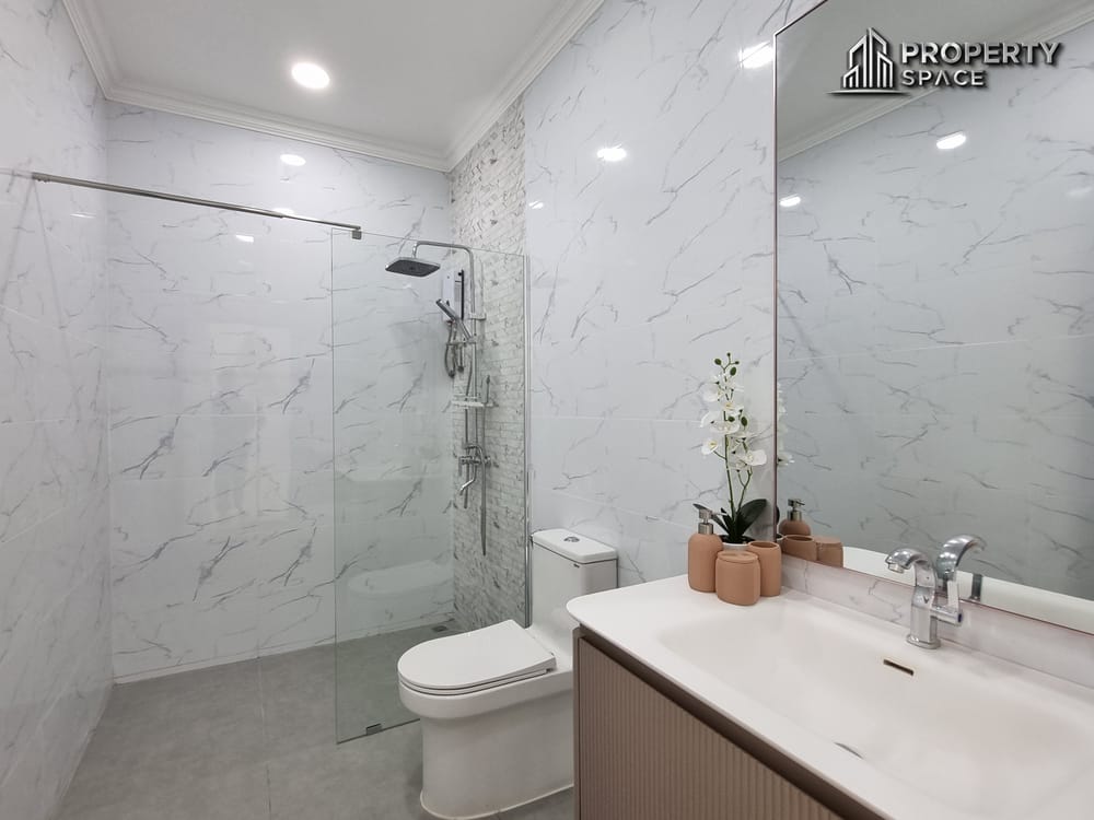 Brand New Modern Luxury 4 Bedroom Pool Villa In Huay Yai Pattaya For Sale Image 23