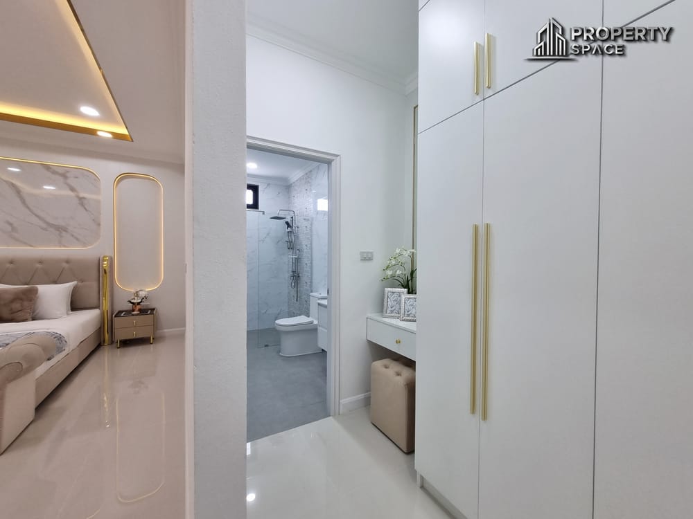 Brand New Modern Luxury 4 Bedroom Pool Villa In Huay Yai Pattaya For Sale Image 33