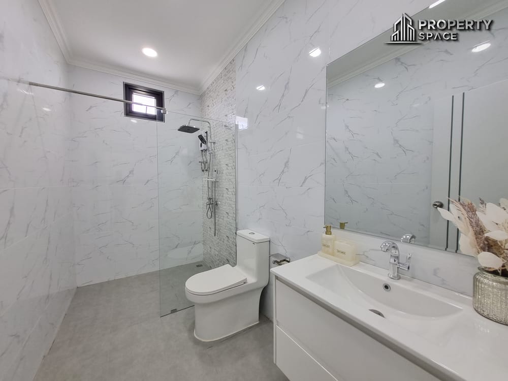 Brand New Modern Luxury 4 Bedroom Pool Villa In Huay Yai Pattaya For Sale Image 35