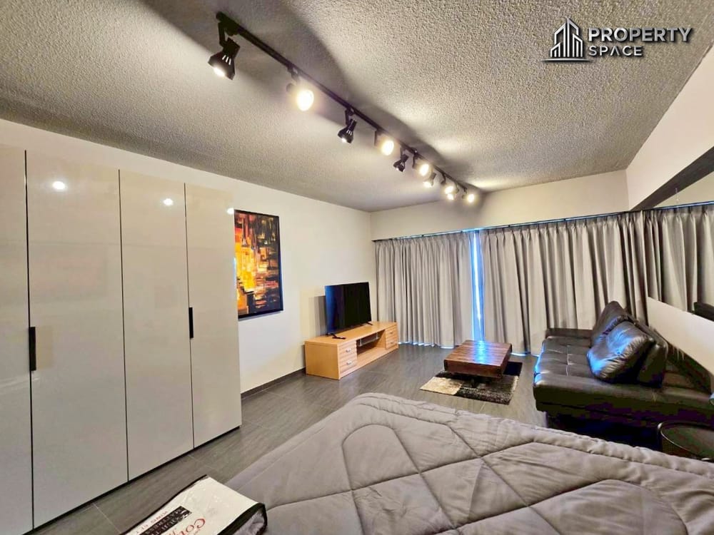 Sea View Modern Studio Condo in Metro Jomtien Pattaya For Rent Image 8