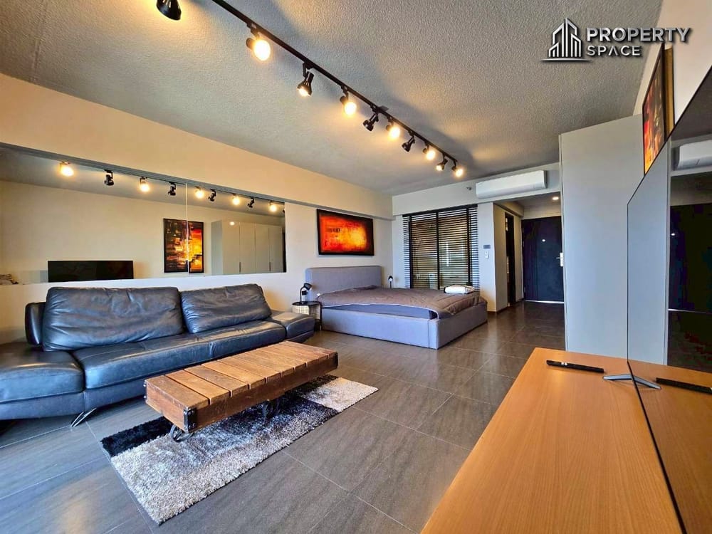 Sea View Modern Studio Condo in Metro Jomtien Pattaya For Rent Image 4