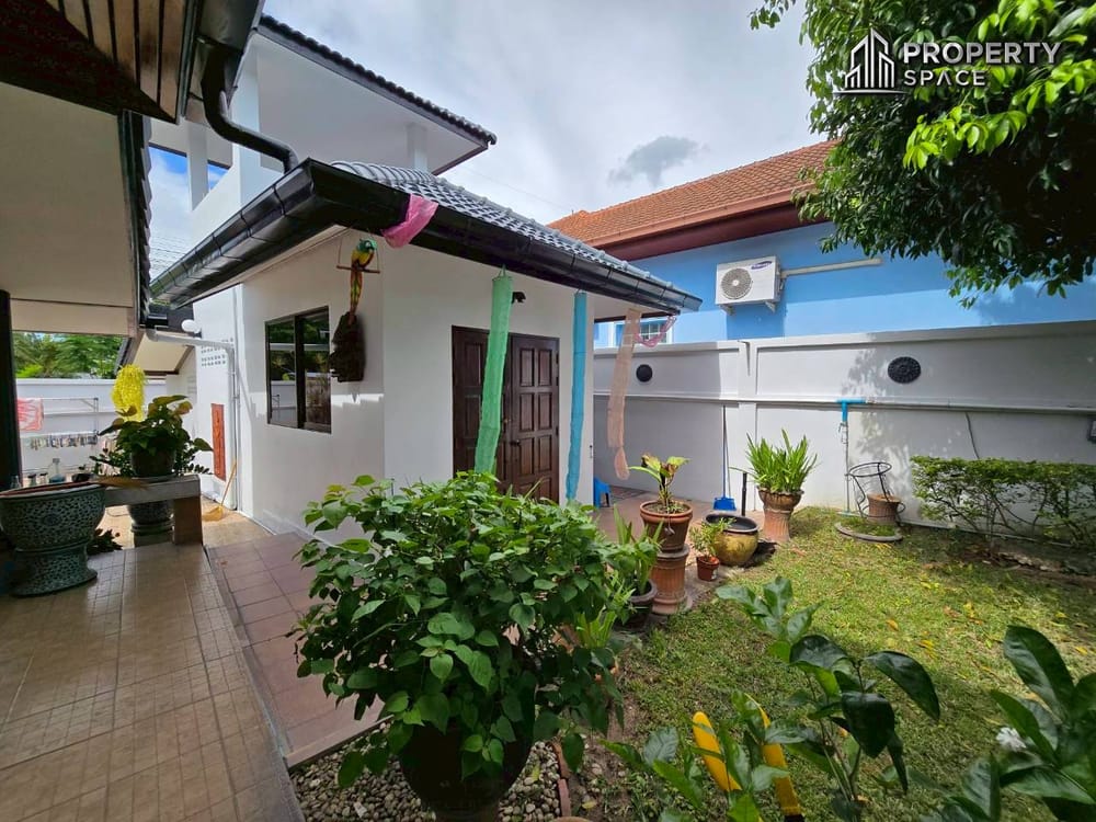 Big Land 4 Bedroom Pool Villa On 1 Rai Land In East Pattaya For Sale Image 34