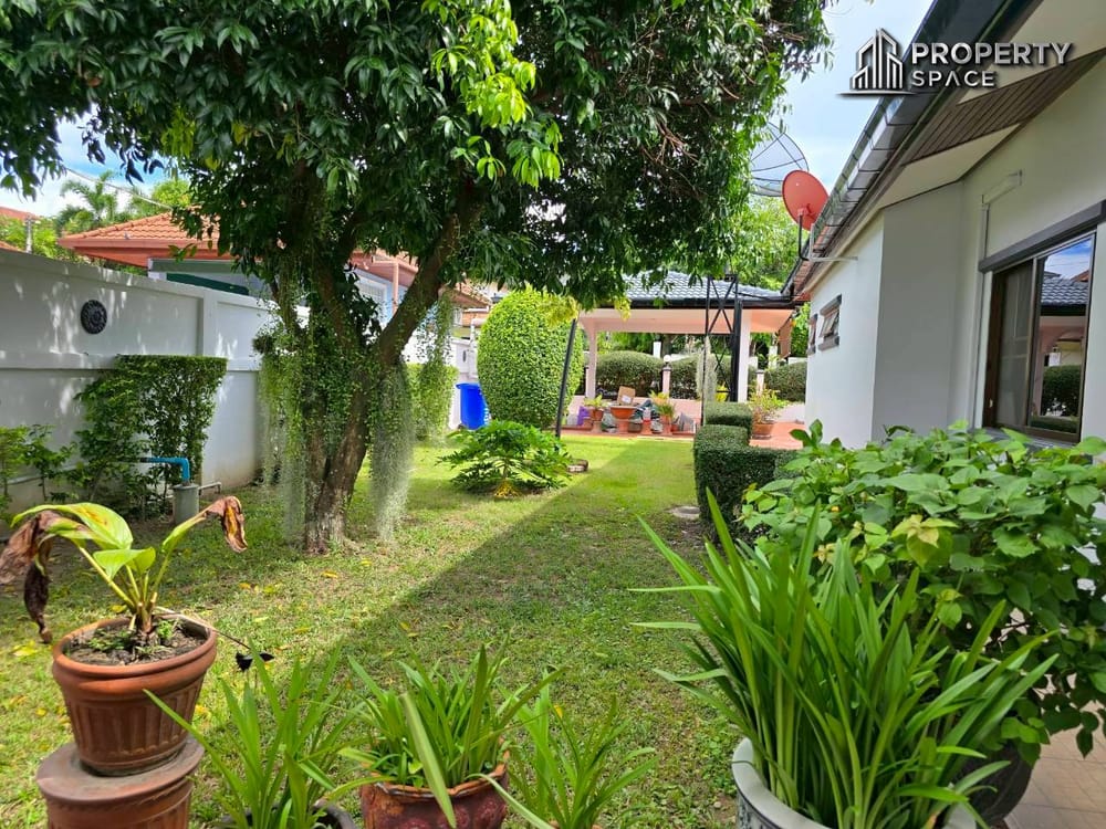 Big Land 4 Bedroom Pool Villa On 1 Rai Land In East Pattaya For Sale Image 33