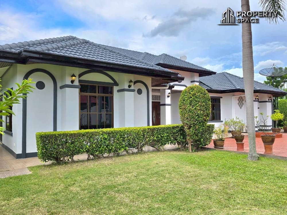 Big Land 4 Bedroom Pool Villa On 1 Rai Land In East Pattaya For Sale Image 5