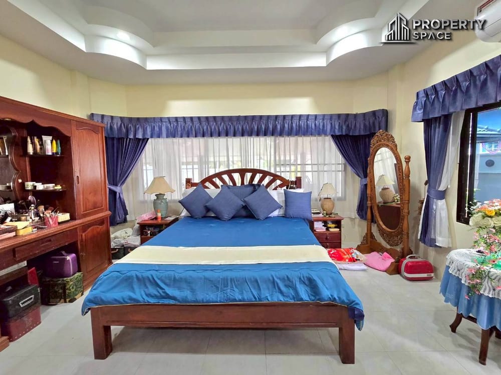 Big Land 4 Bedroom Pool Villa On 1 Rai Land In East Pattaya For Sale Image 22