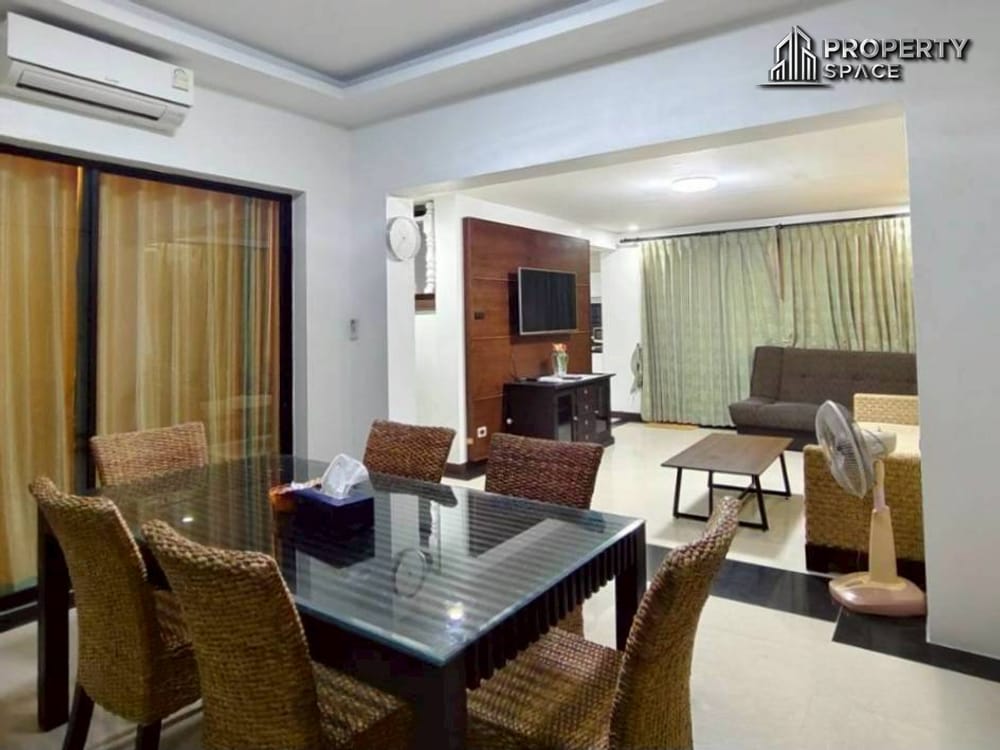Spacious 5 Bedroom Pool Villa In North Pattaya For Rent Image 7