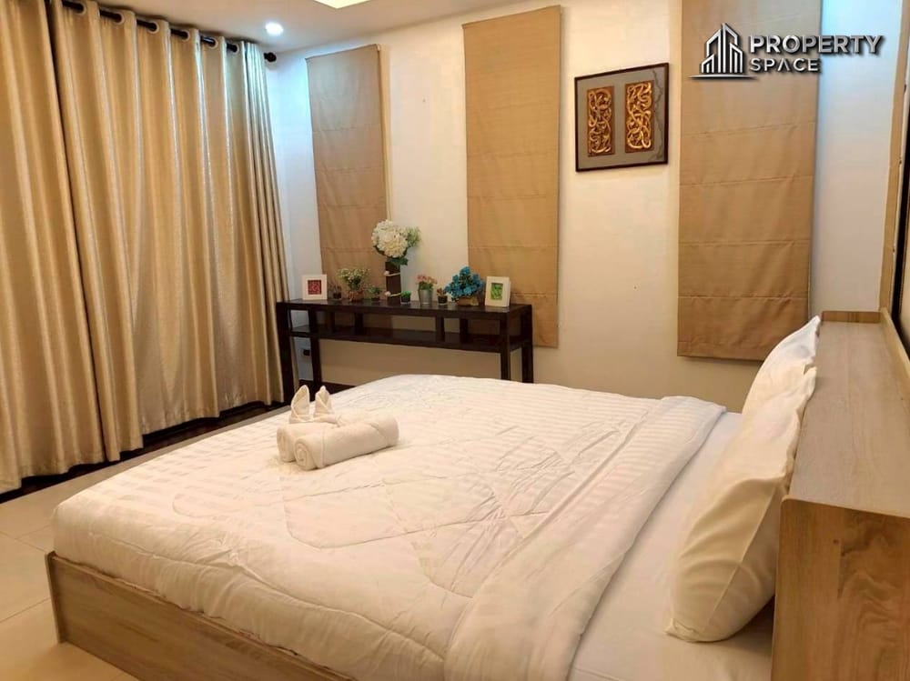 Spacious 5 Bedroom Pool Villa In North Pattaya For Rent Image 15