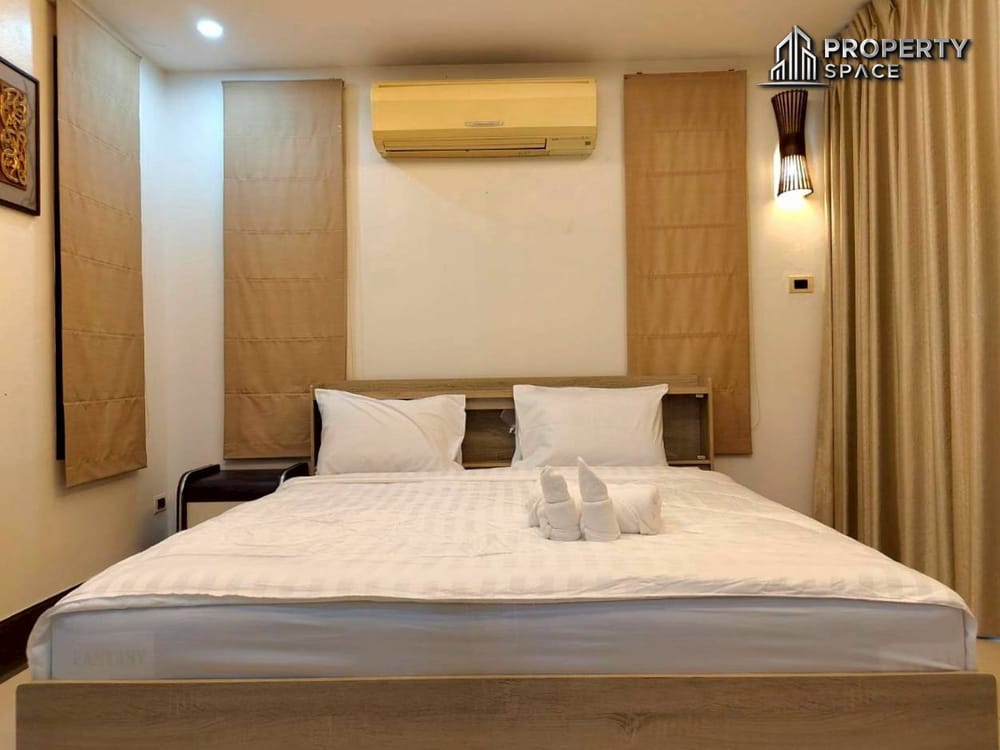 Spacious 5 Bedroom Pool Villa In North Pattaya For Rent Image 14