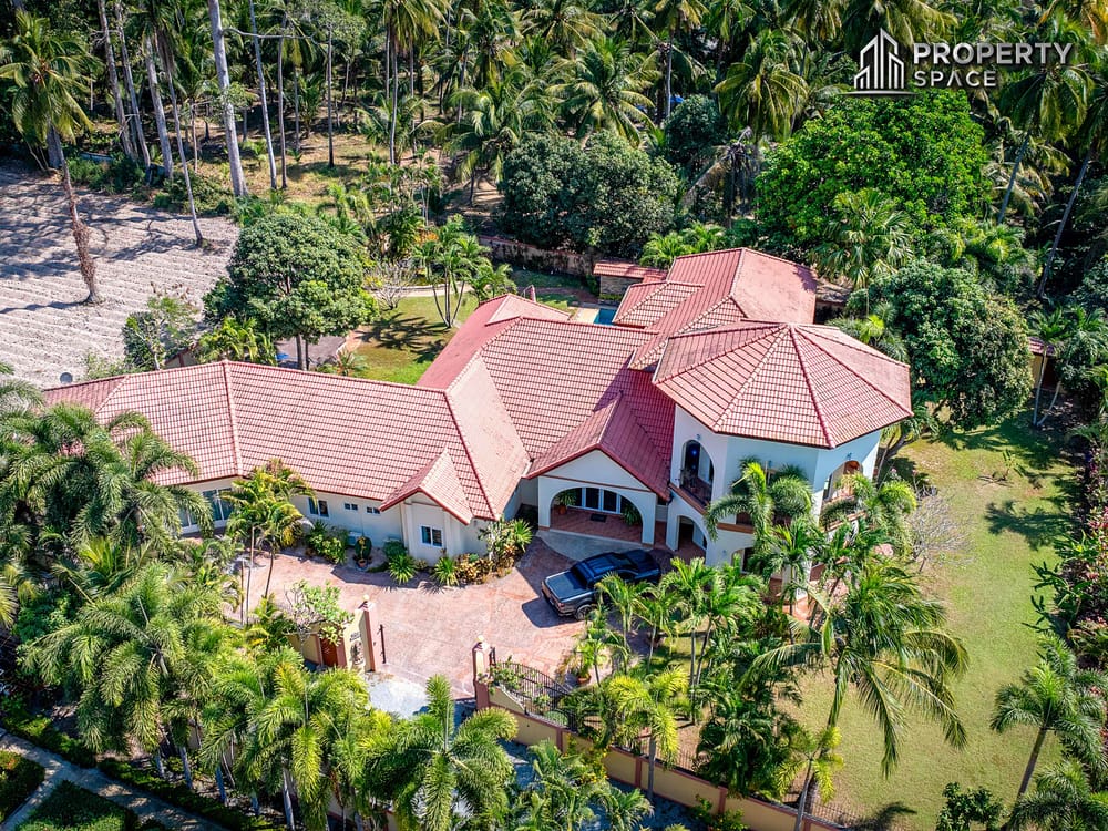 Stunning 5-Bedroom Pool Villa On Land Over 1 Rai In Huay Yai Pattaya For Sale Image 1