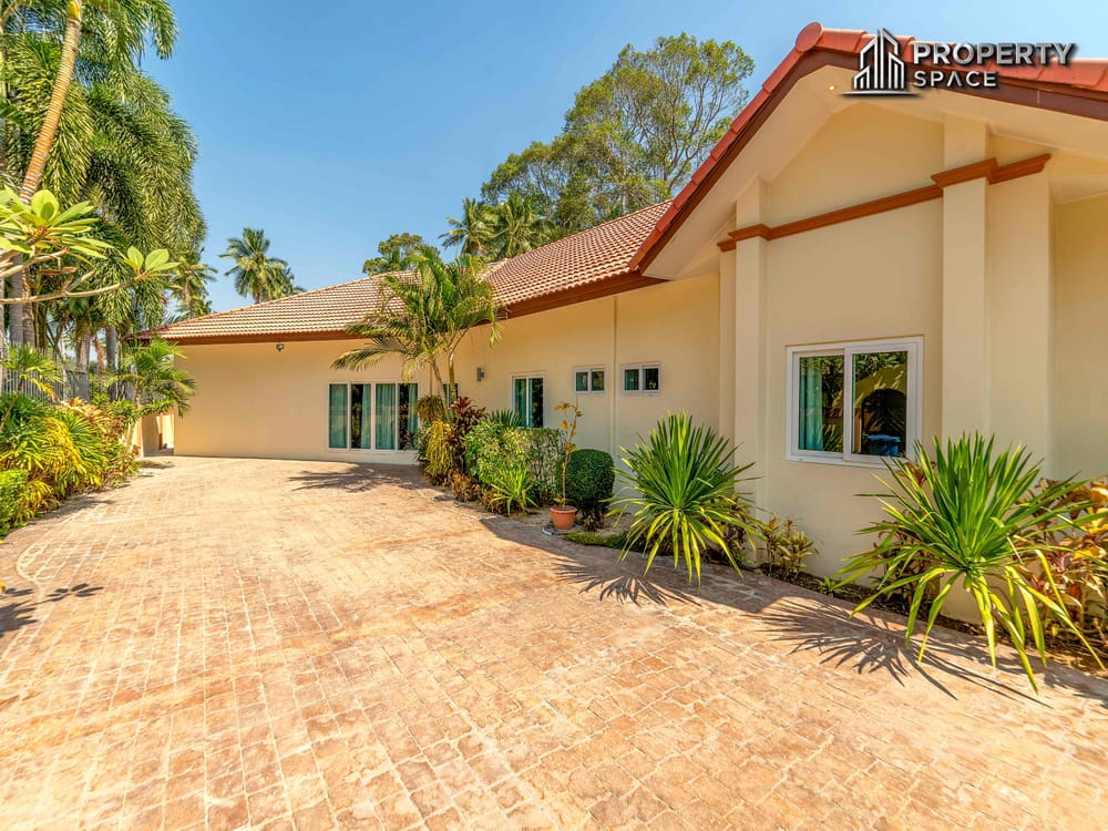 Stunning 5-Bedroom Pool Villa On Land Over 1 Rai In Huay Yai Pattaya For Sale Image 46