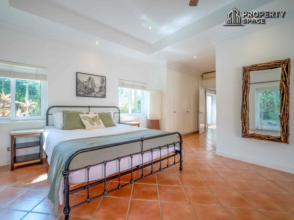 Stunning 5-Bedroom Pool Villa On Land Over 1 Rai In Huay Yai Pattaya For Sale Image 25