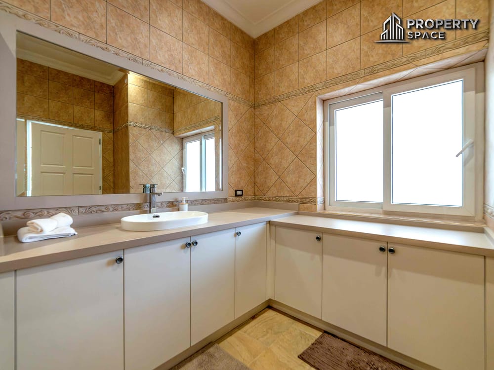 Stunning 5-Bedroom Pool Villa On Land Over 1 Rai In Huay Yai Pattaya For Sale Image 28