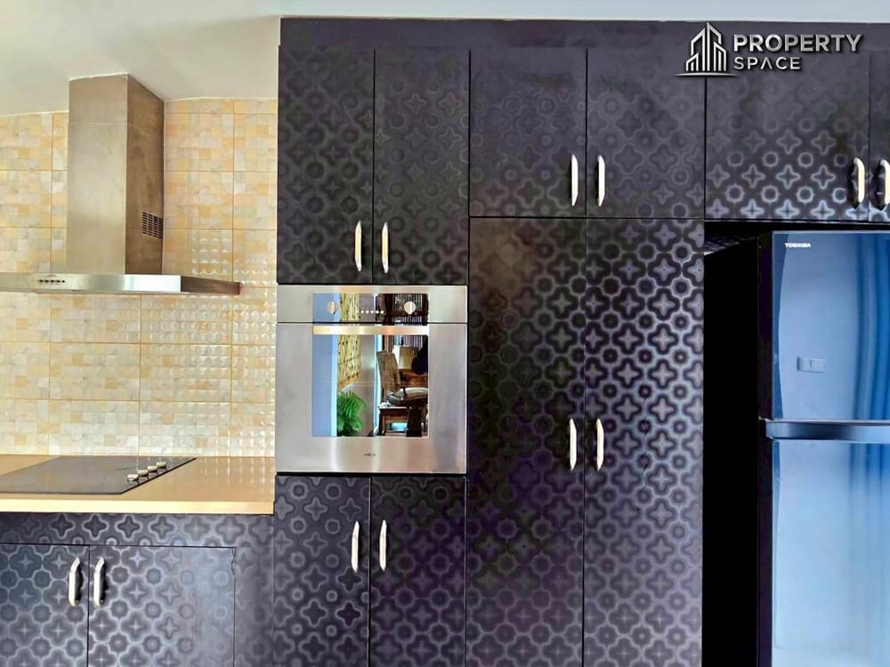 3-Bedroom Pool Villa with Stylish Mezzanine and Tropical Garden For sale  Image 33