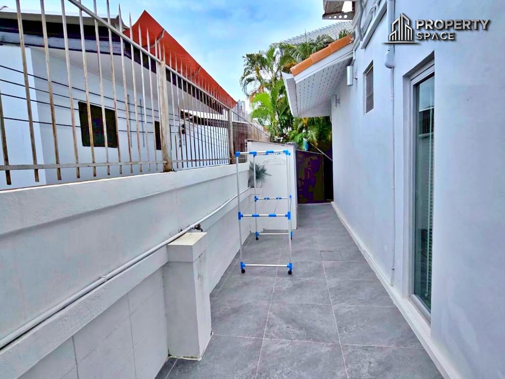 3-Bedroom Pool Villa with Stylish Mezzanine and Tropical Garden For sale  Image 37