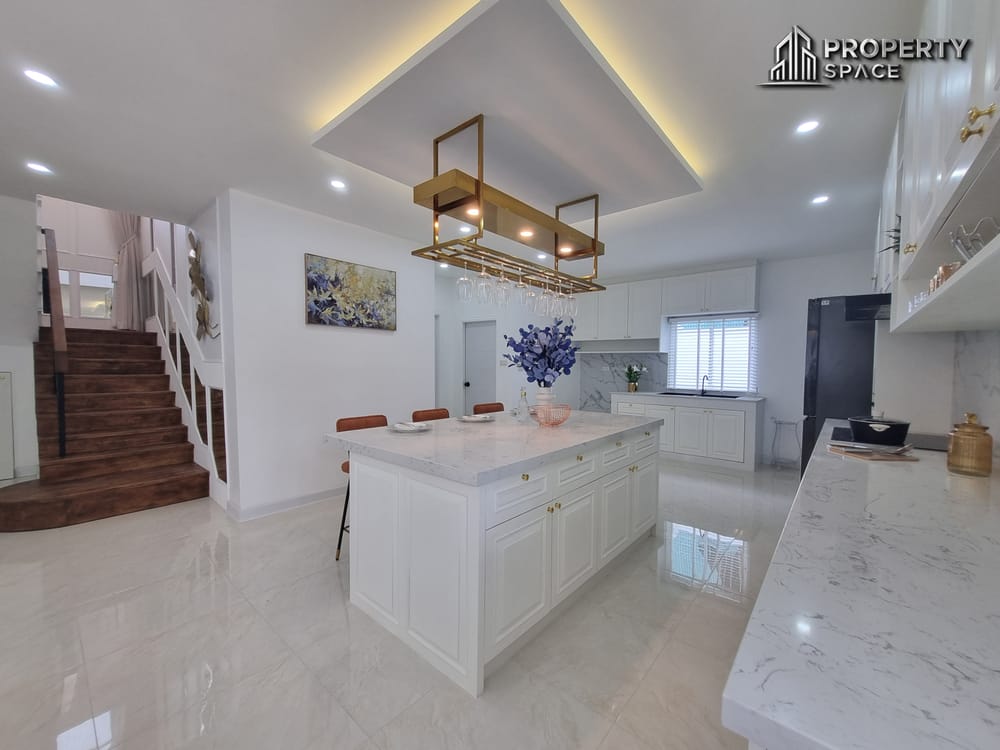 5 Bedroom Modern Luxury Pool Villa In North Pattaya For Sale (Installment Option Available) Image 18